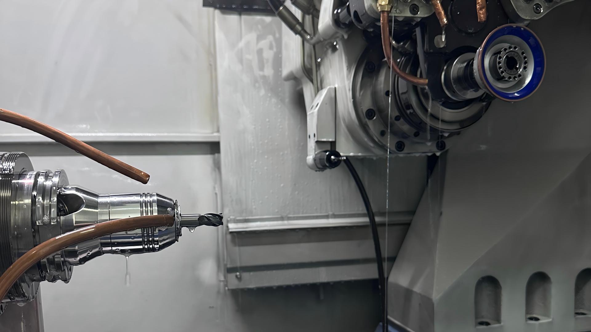 ZOK整体硬质合金铣刀加工现场